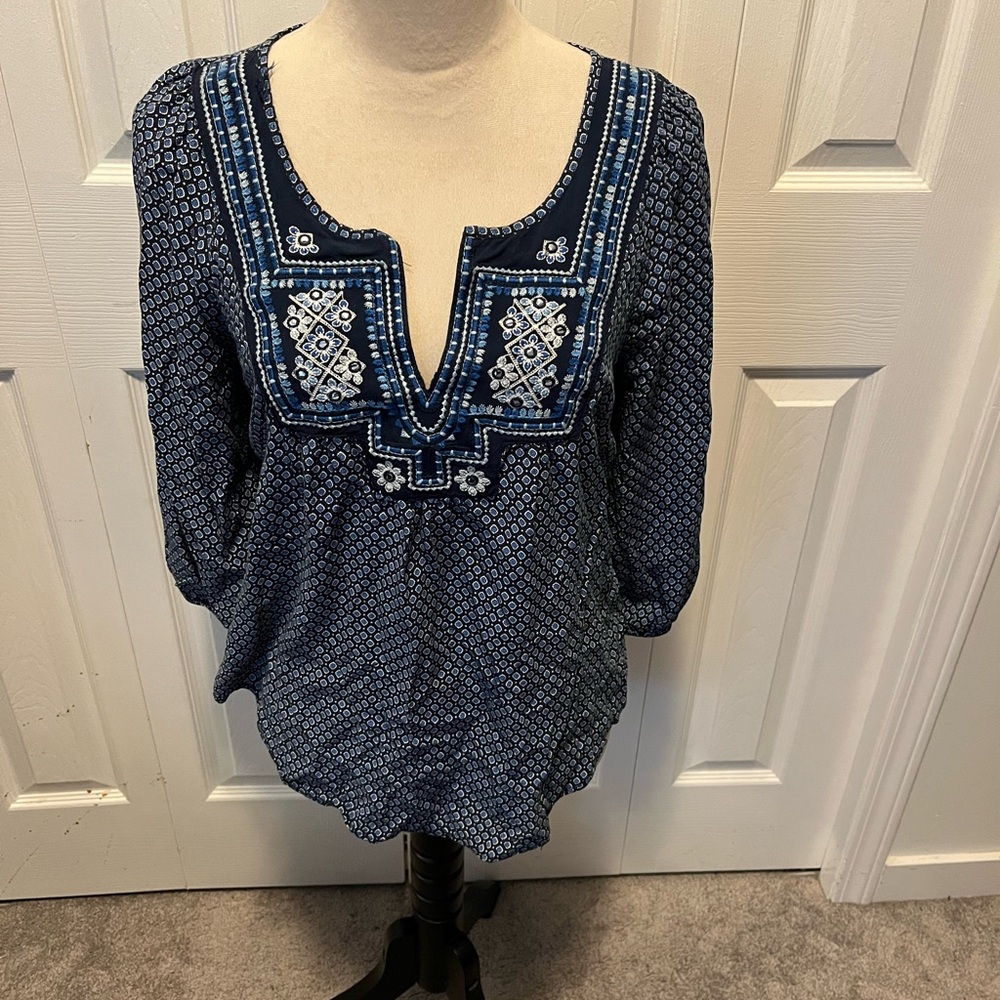 Solitaire size S Navy Blue Embroidered Women's Top